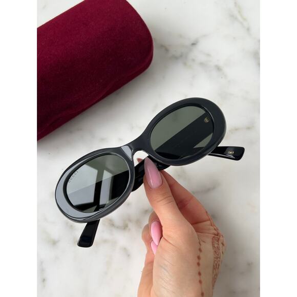 NEW Gucci GG1587S 001 Oval Black Sunglasses
